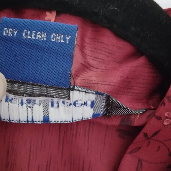 Austin Reed | Red Floral 100% Silk Wrap Blouse | Size 18 - Picture 9 of 9